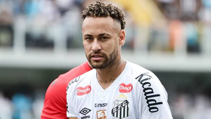 Neymar comemora o gol